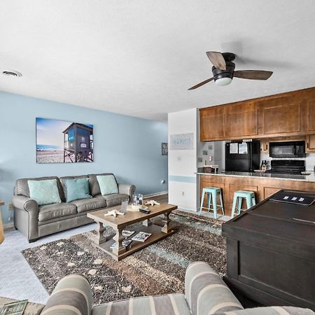 Salty Air Retreat Apartment Myrtle Beach Exterior photo